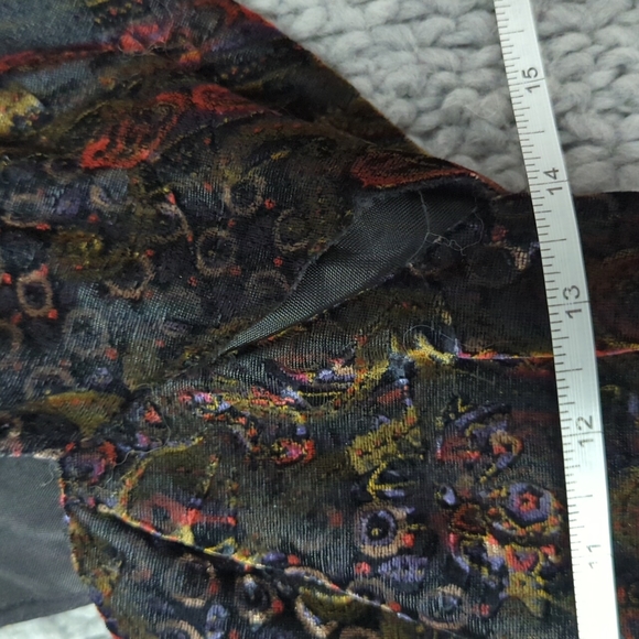 GORGEOUS velvet floral mini dress - Picture 10 of 10